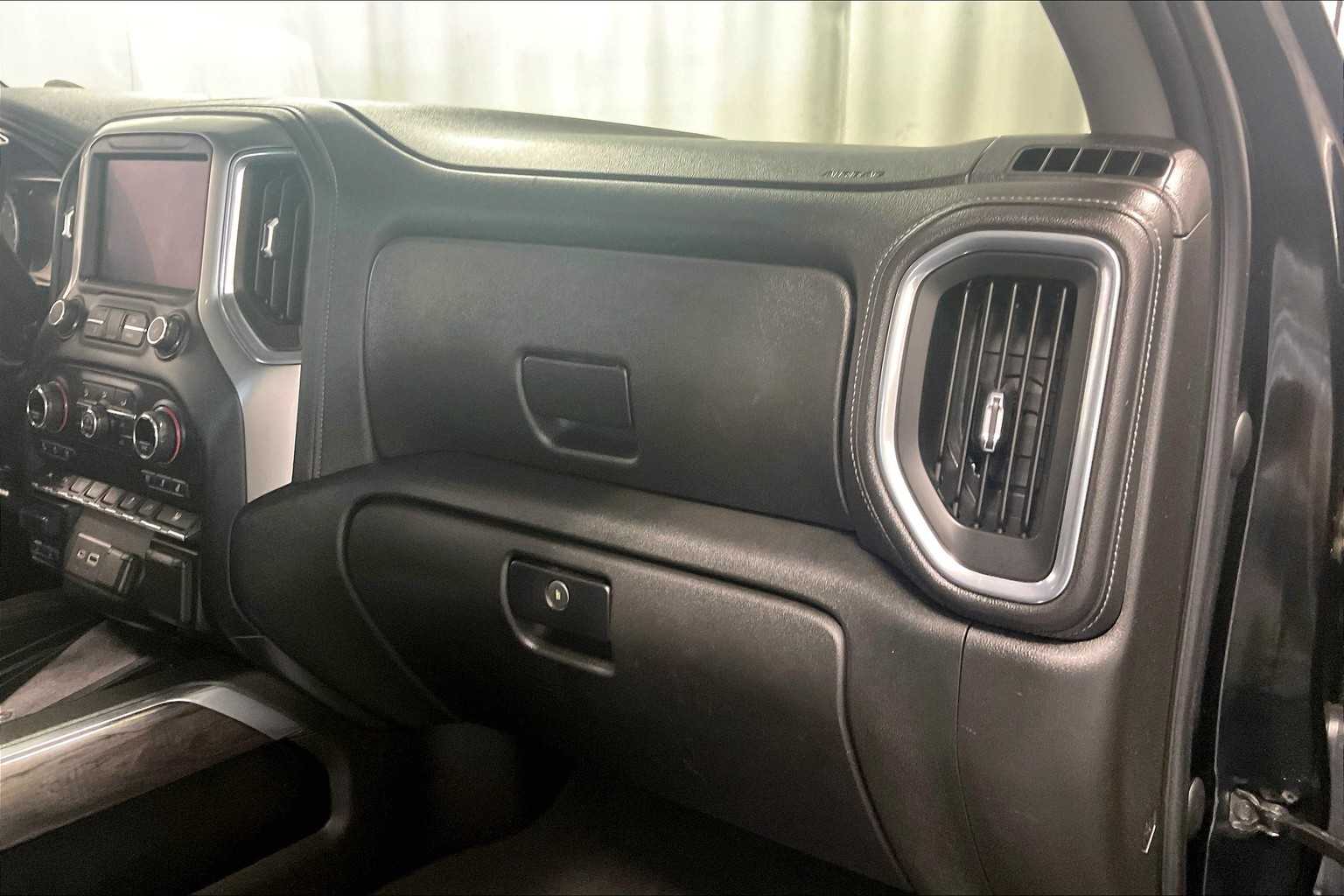 2021 Chevrolet Silverado 1500 LTZ - Photo 13