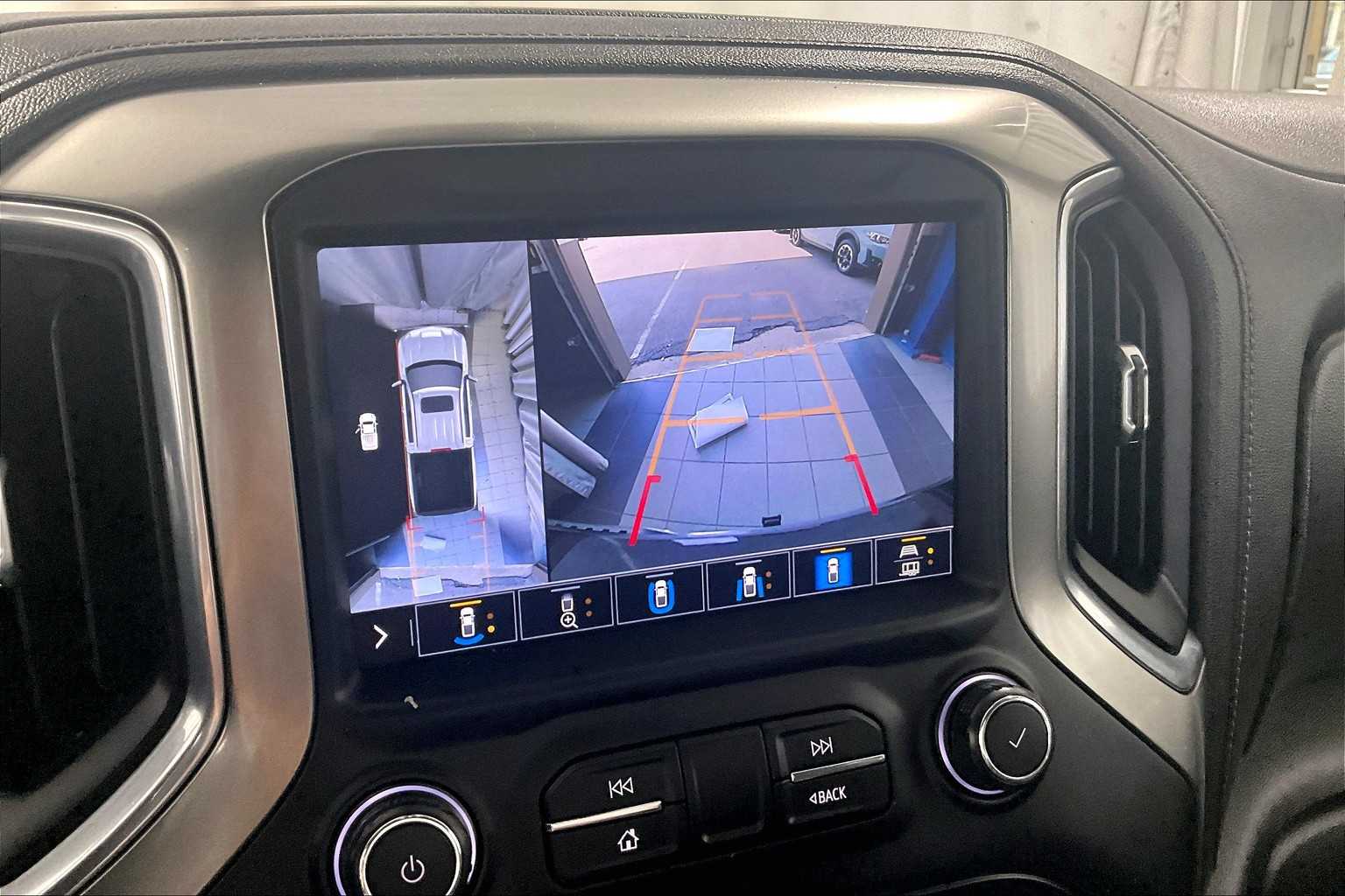 2021 Chevrolet Silverado 1500 LTZ - Photo 19