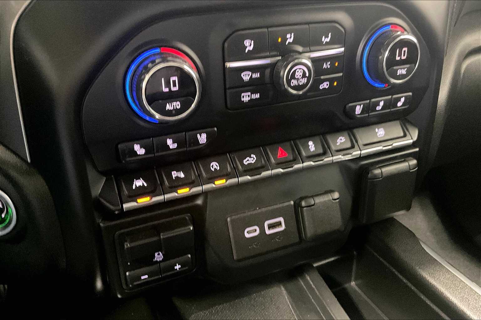 2021 Chevrolet Silverado 1500 LTZ - Photo 26