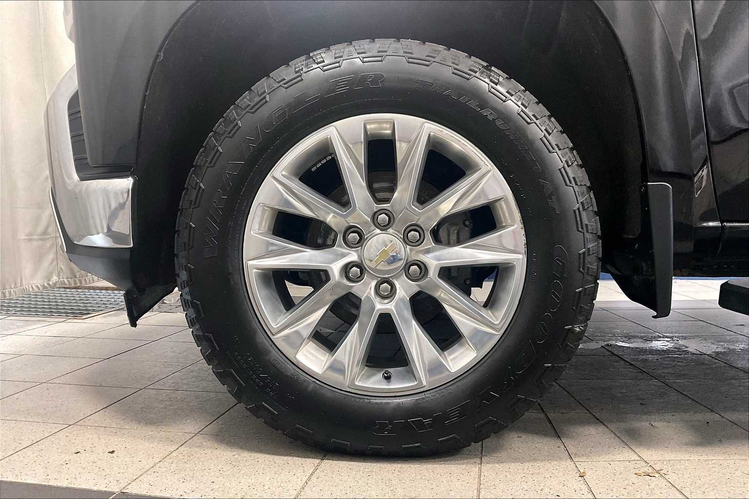 2021 Chevrolet Silverado 1500 LTZ - Photo 7