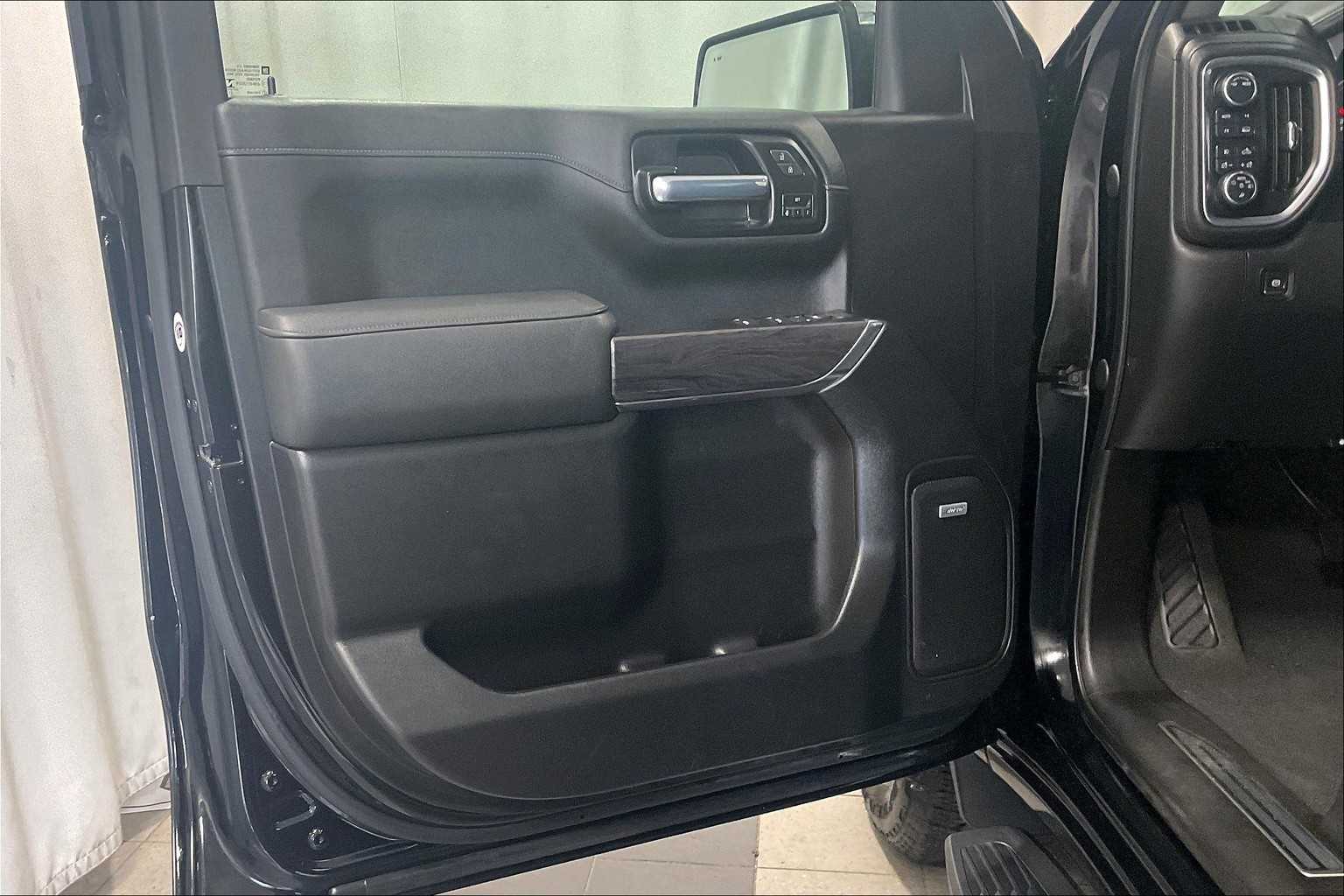 2021 Chevrolet Silverado 1500 LTZ - Photo 9