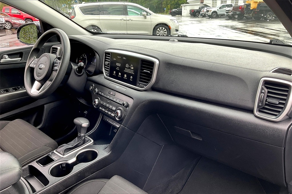 2022 Kia Sportage LX - Photo 14