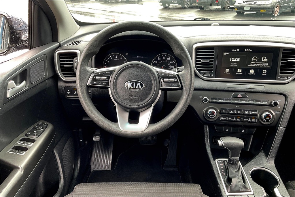 2022 Kia Sportage LX - Photo 17