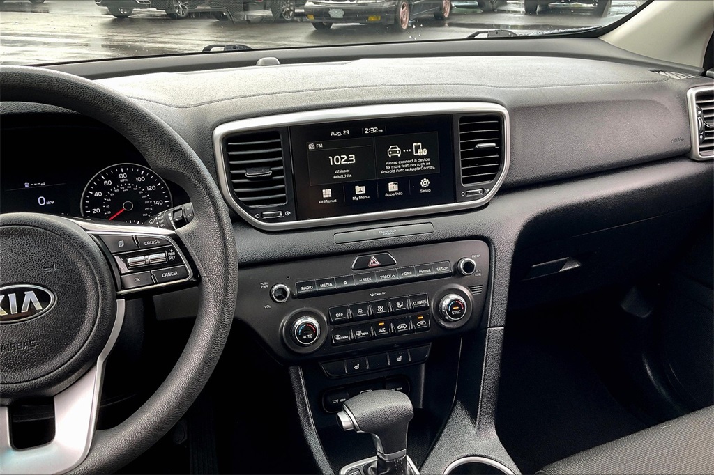 2022 Kia Sportage LX - Photo 18