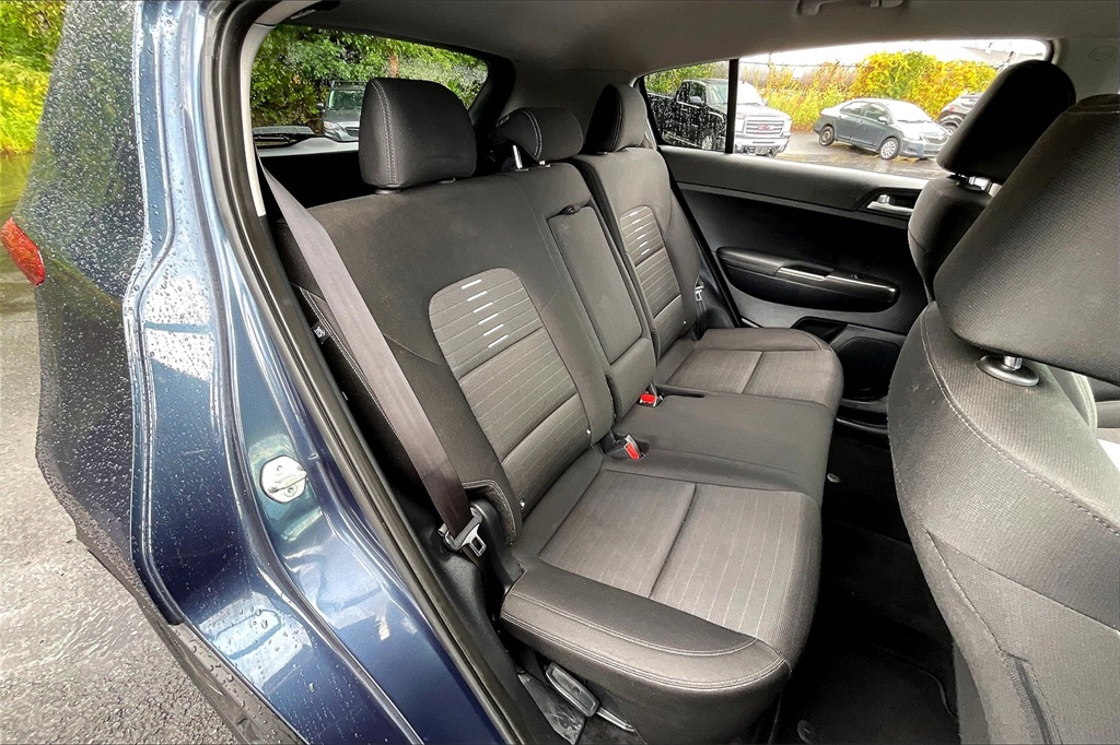 2022 Kia Sportage LX - Photo 19