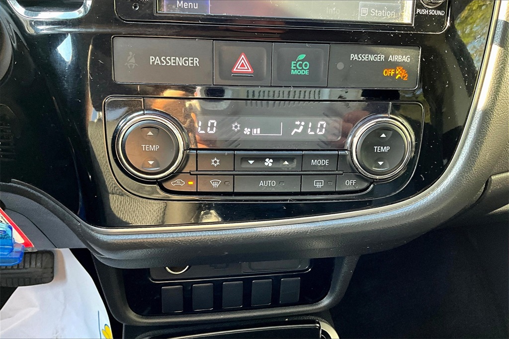 2018 Mitsubishi Outlander ES - Photo 27