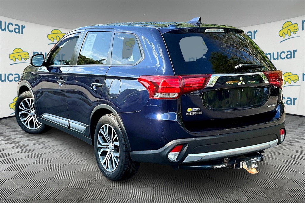 2018 Mitsubishi Outlander ES - Photo 4