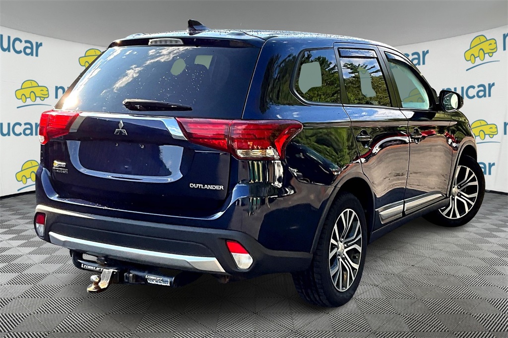 2018 Mitsubishi Outlander ES - Photo 6