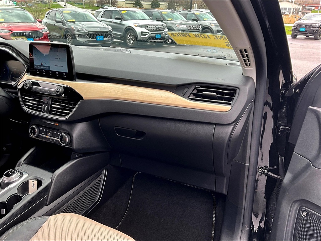 2022 Ford Escape Titanium - Photo 13