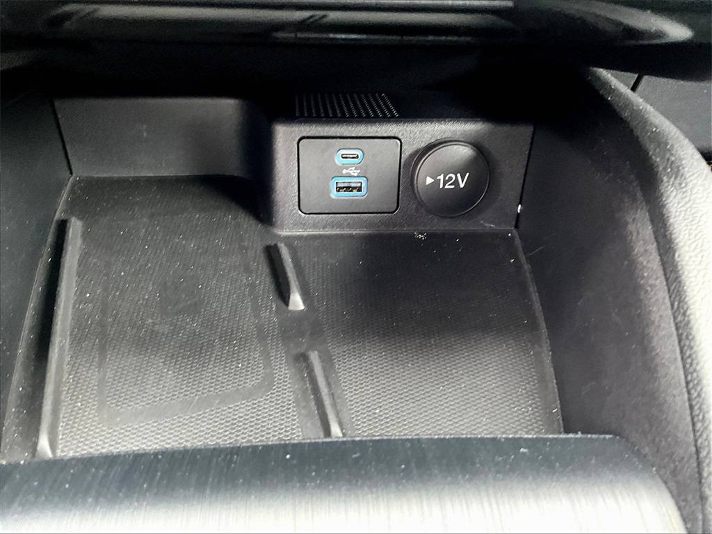 2022 Ford Escape Titanium - Photo 27