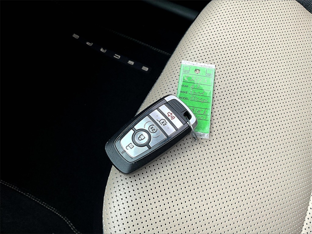 2022 Ford Escape Titanium - Photo 30