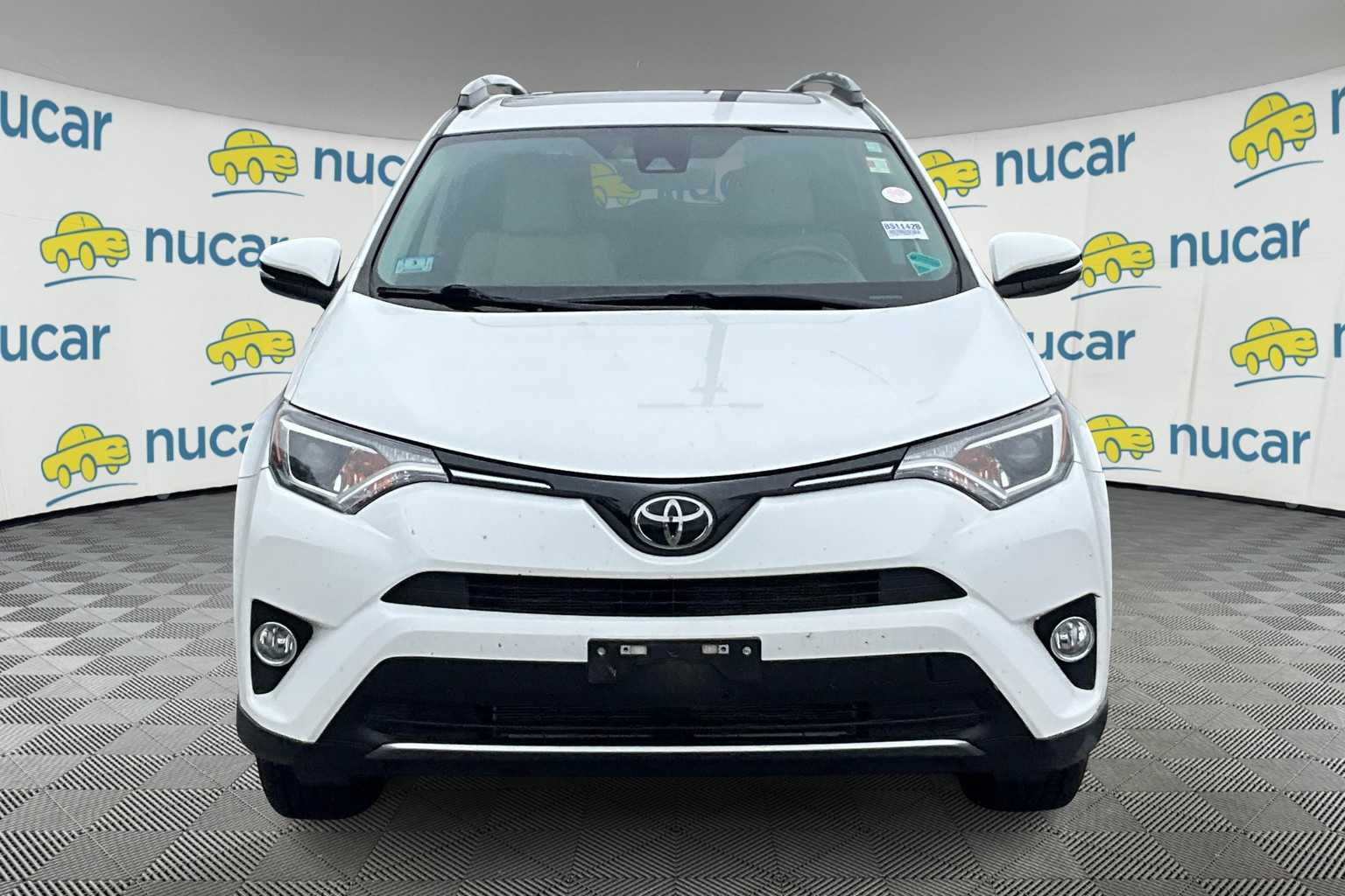 2018 Toyota RAV4 XLE - Photo 2