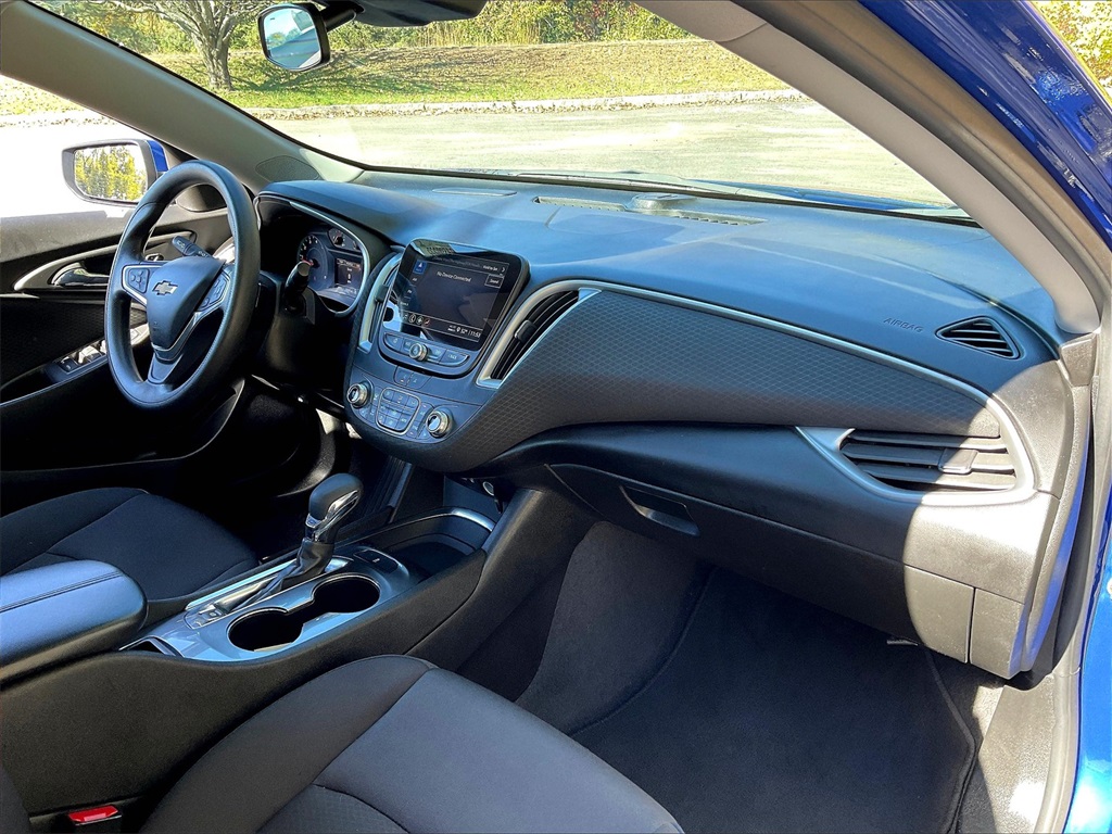 2023 Chevrolet Malibu LT - Photo 13