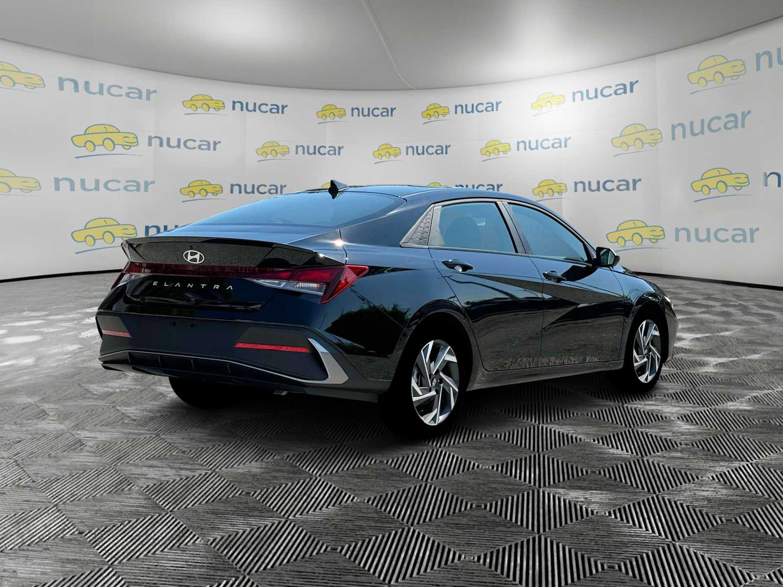 2025 Hyundai Elantra SEL Sport - Photo 8