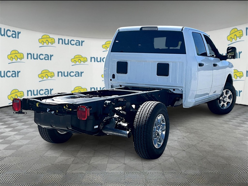 2025 Ram 3500 Tradesman - Photo 7