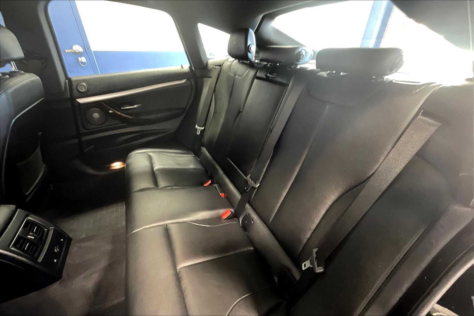 2016 BMW 3 Series Gran Turismo 328i xDrive - Photo 15