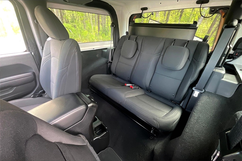 2021 Jeep Wrangler Sport S - Photo 24