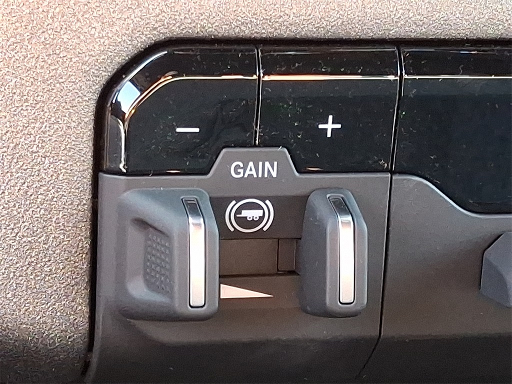 2025 Ram 1500 Tradesman - Photo 17