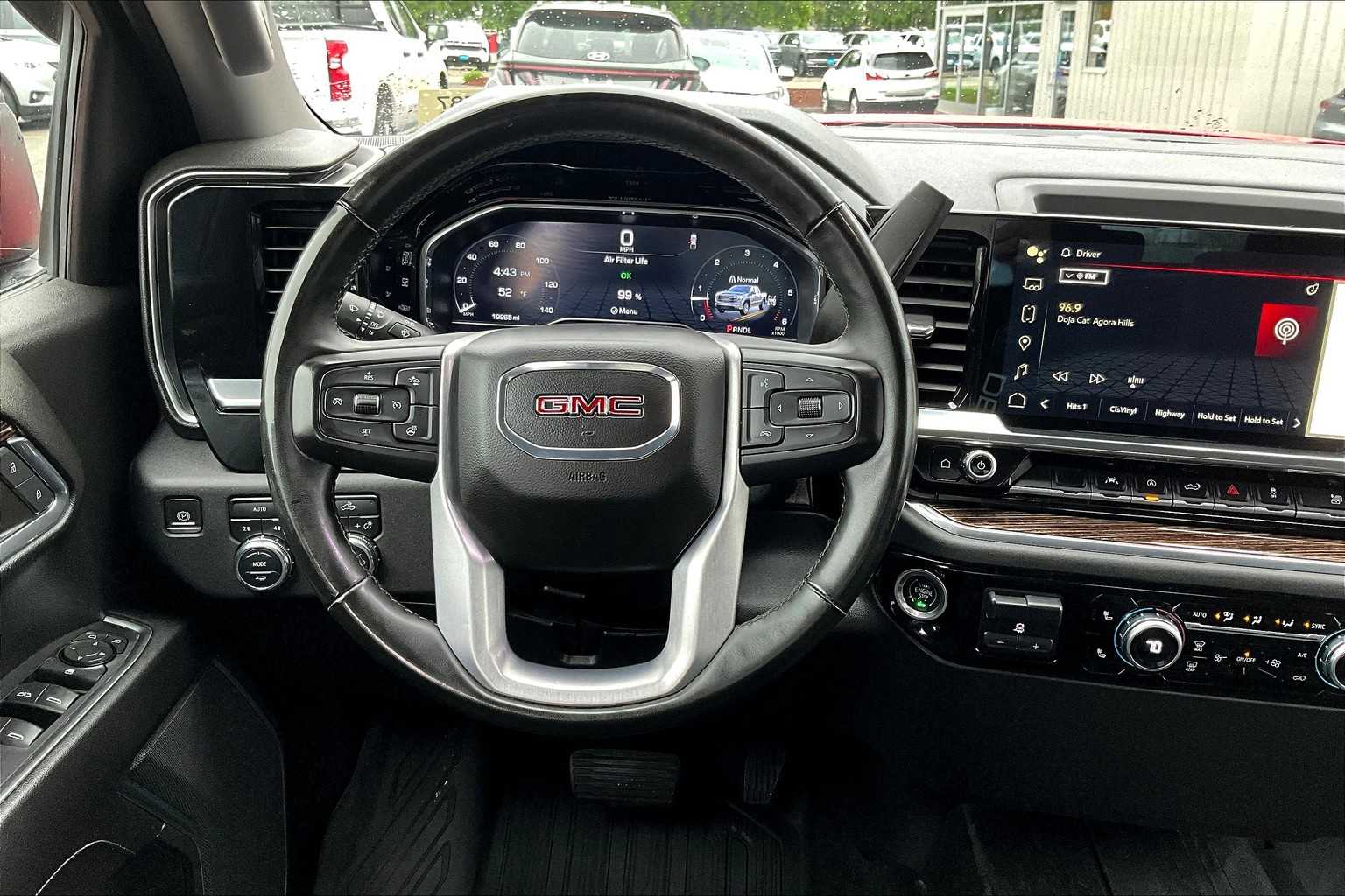 2023 GMC Sierra 1500 Elevation - Photo 17