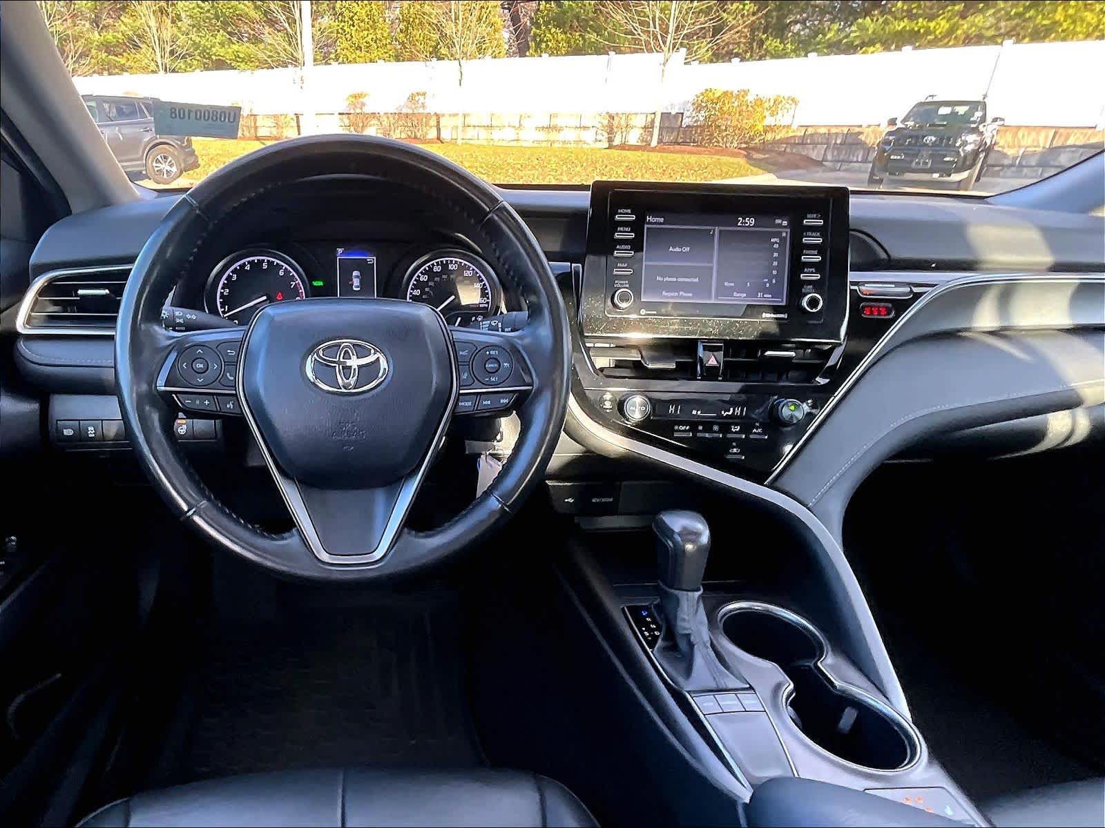 2023 Toyota Camry SE - Photo 17