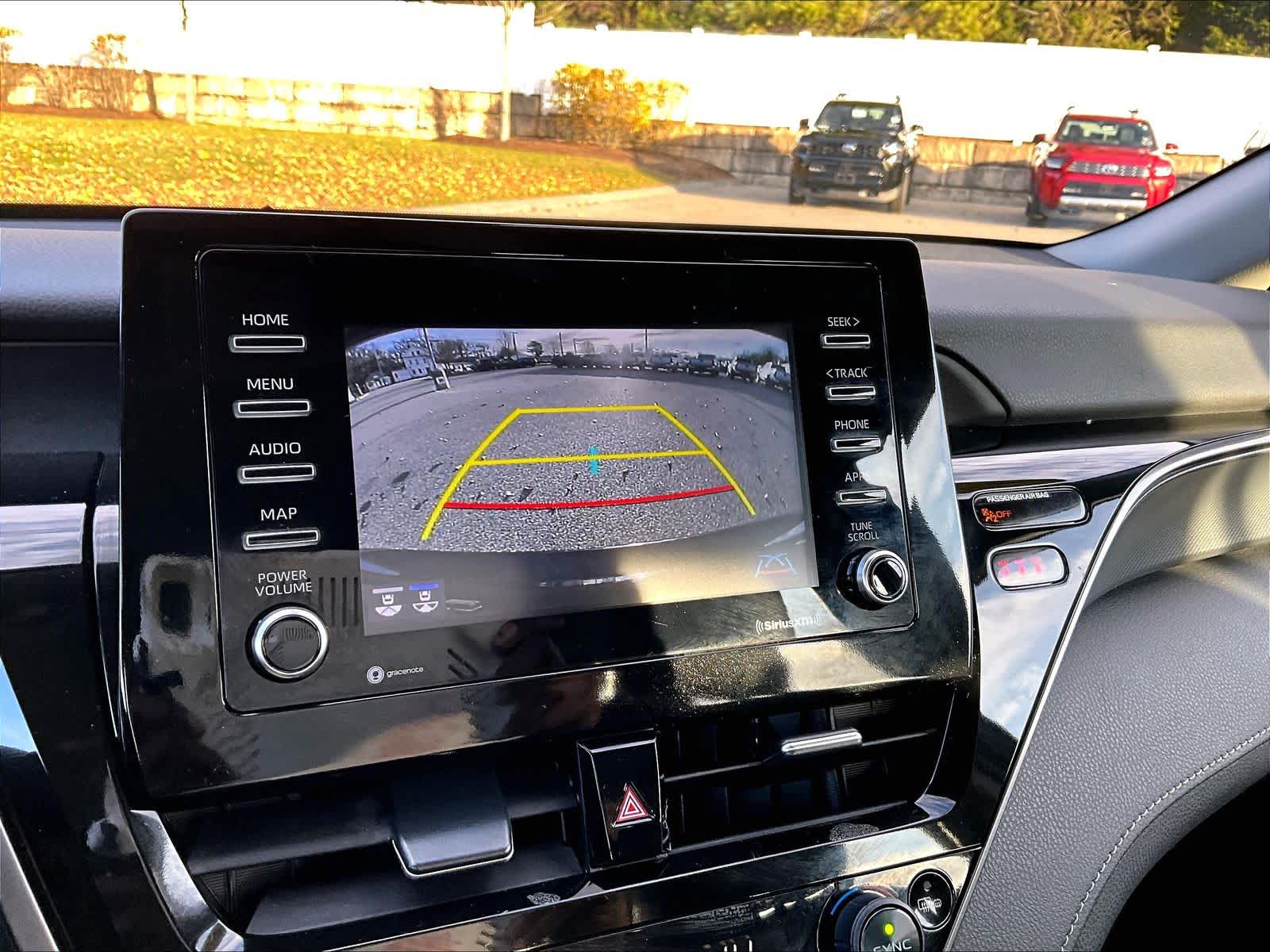 2023 Toyota Camry SE - Photo 19