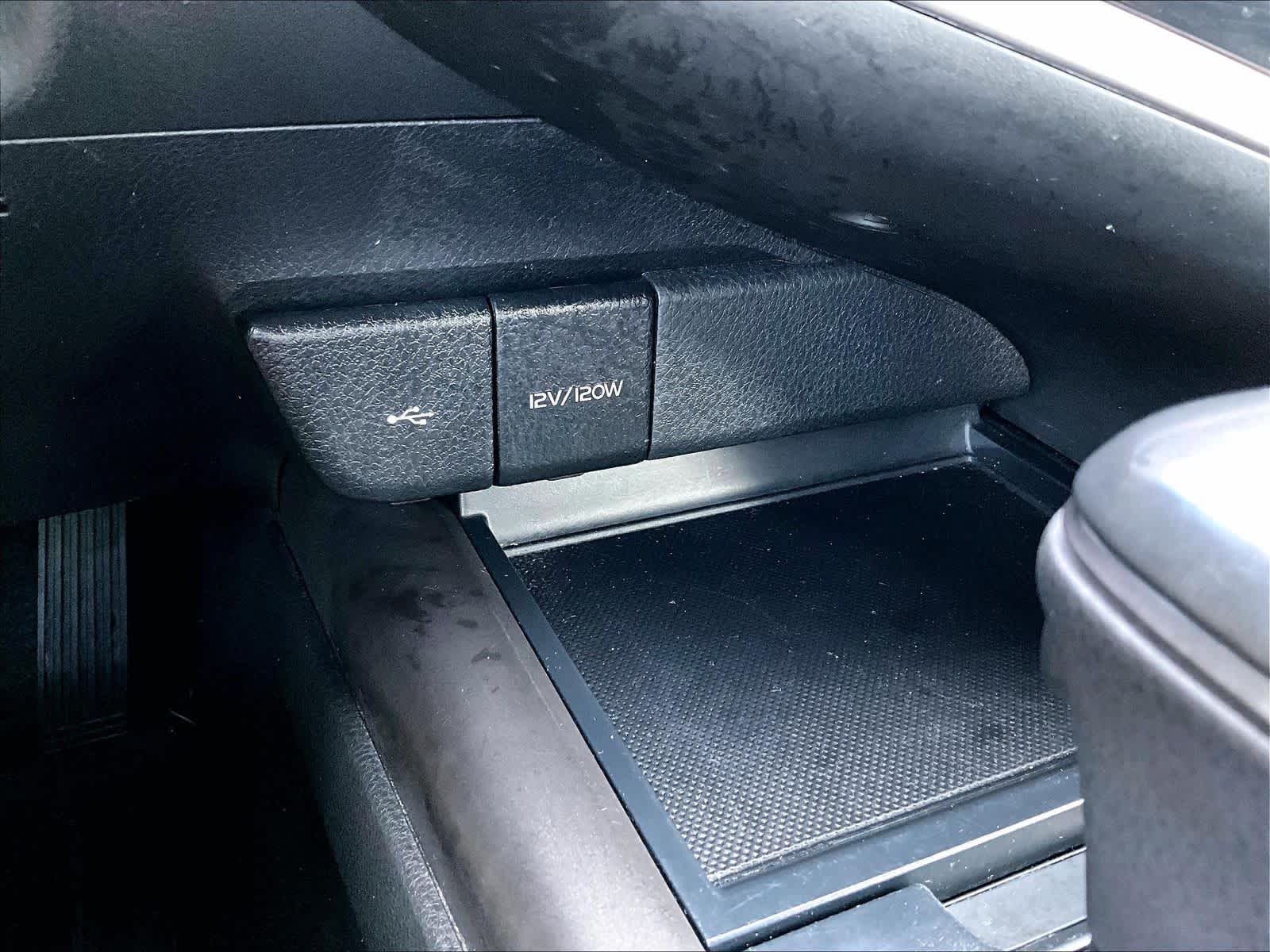 2023 Toyota Camry SE - Photo 27