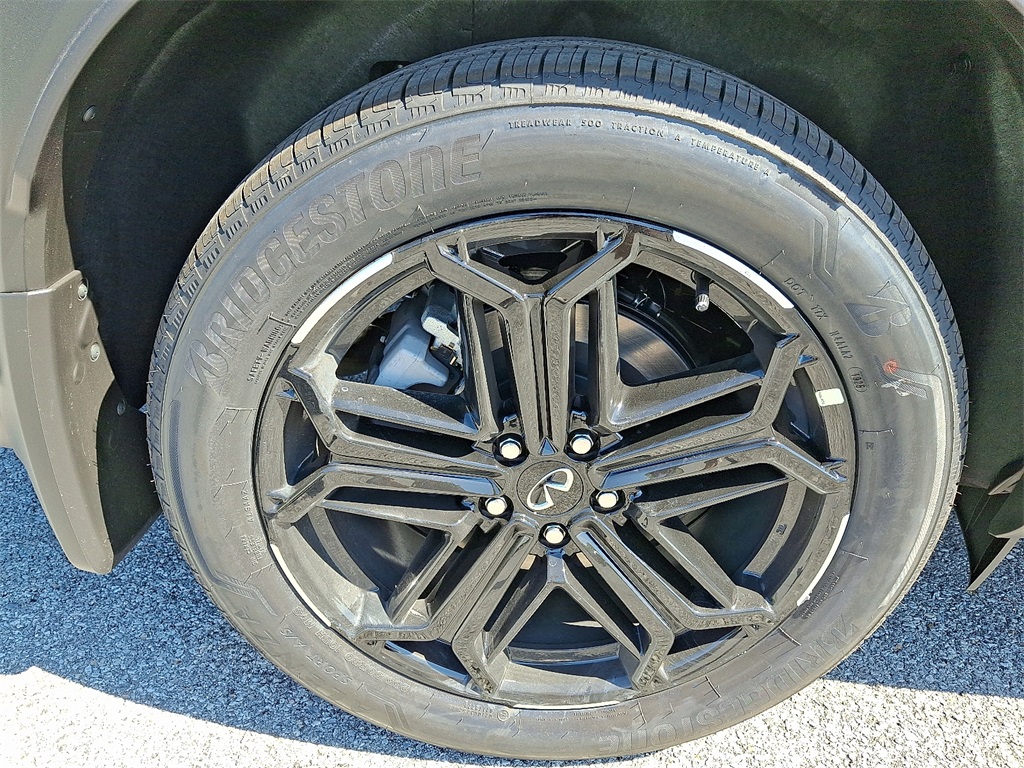 2026 INFINITI QX60 LUXE - Photo 5