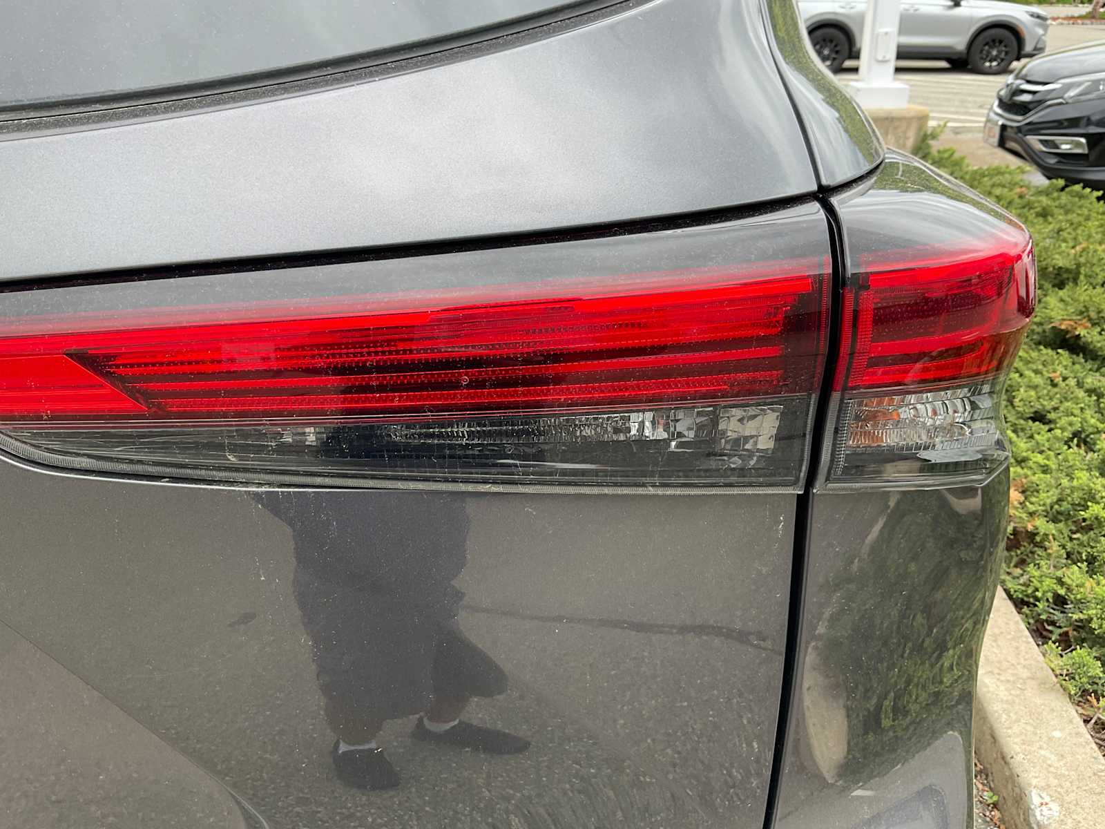 2021 Toyota Highlander XLE - Photo 12