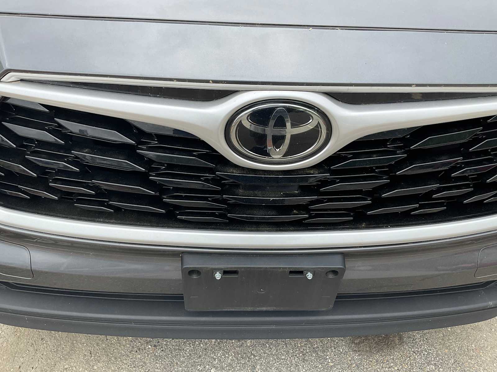 2021 Toyota Highlander XLE - Photo 4