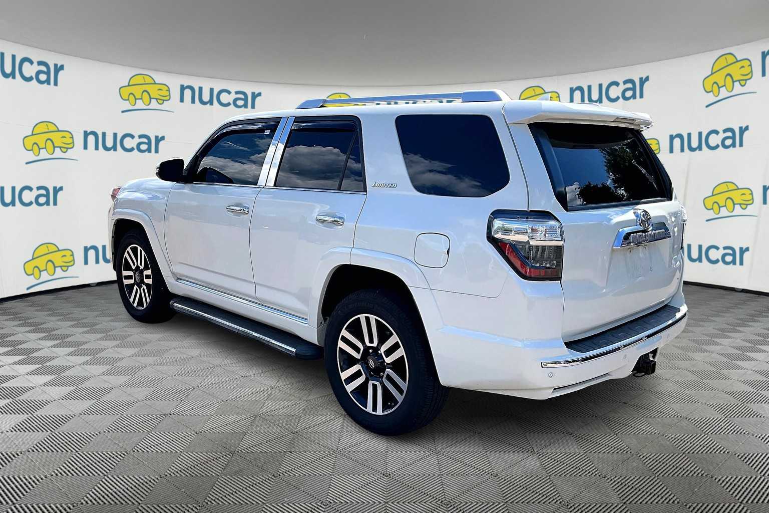 2015 Toyota 4Runner Limited - Photo 3