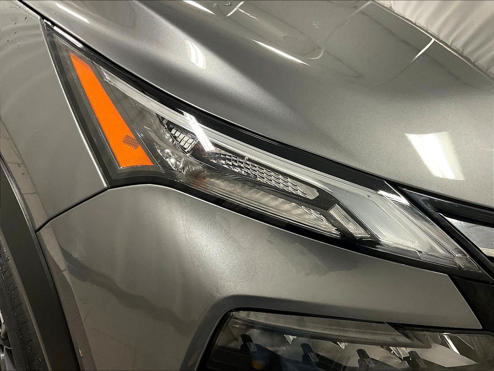 2024 Nissan Rogue SV - Photo 32