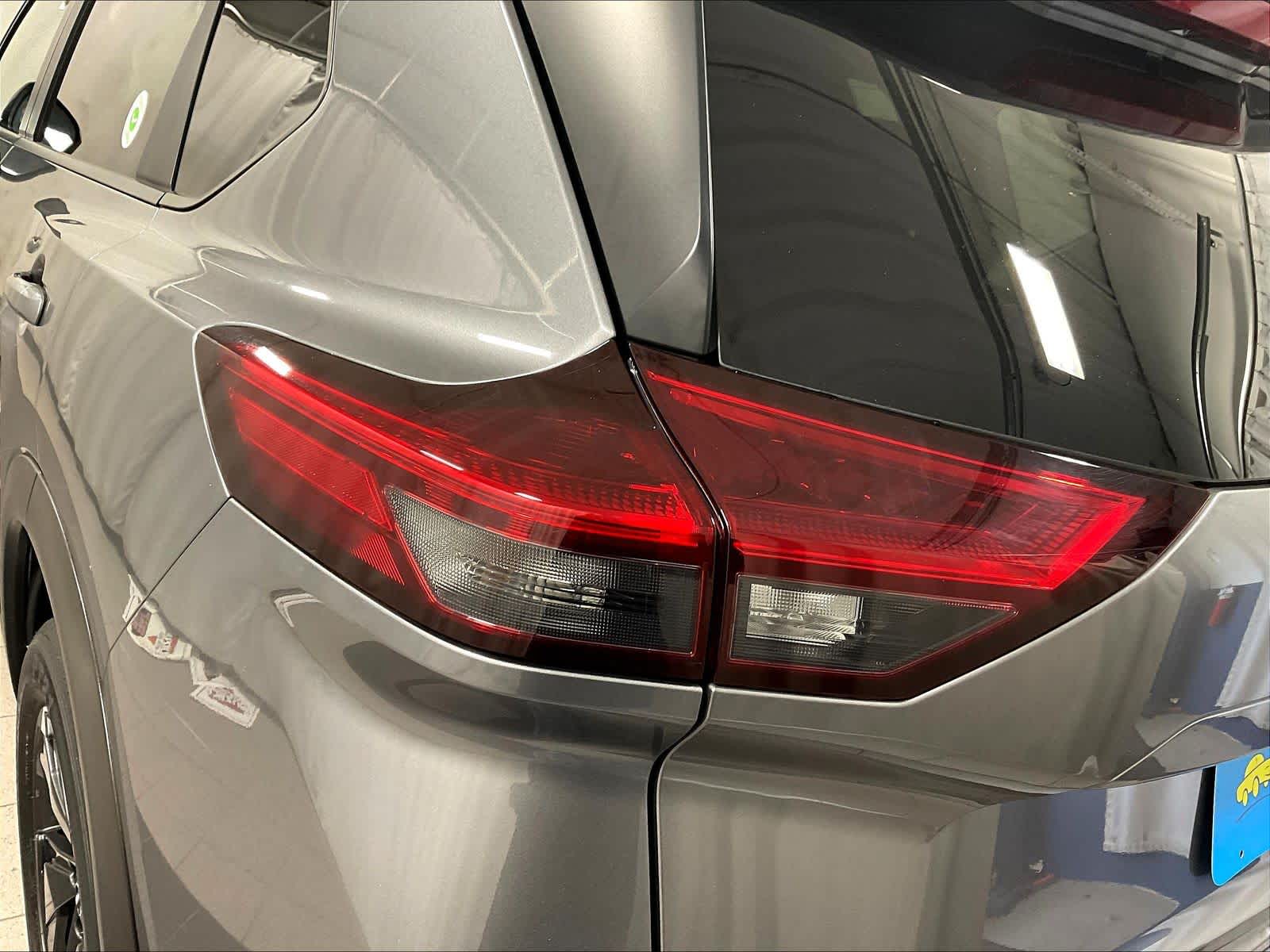 2024 Nissan Rogue SV - Photo 33