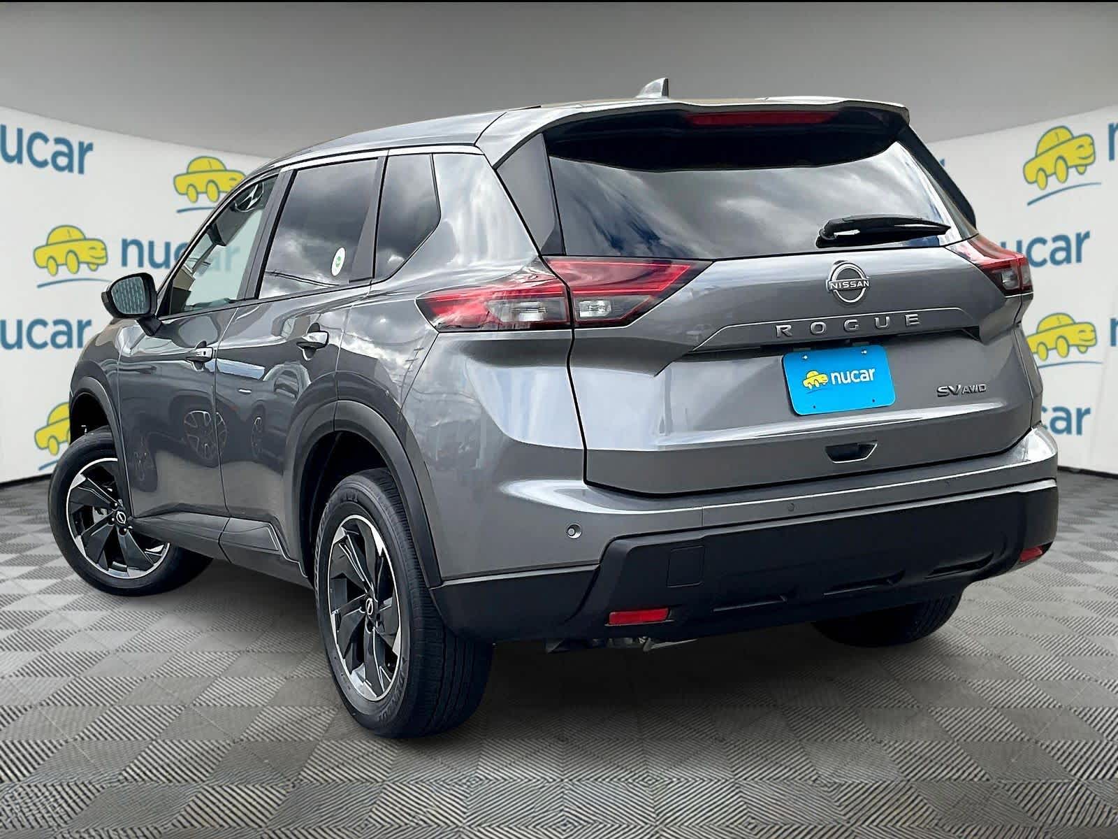 2024 Nissan Rogue SV - Photo 4