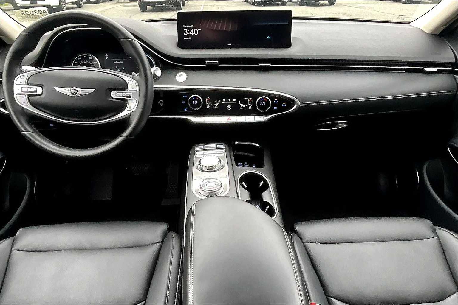 2025 Genesis GV70 2.5T - Photo 21
