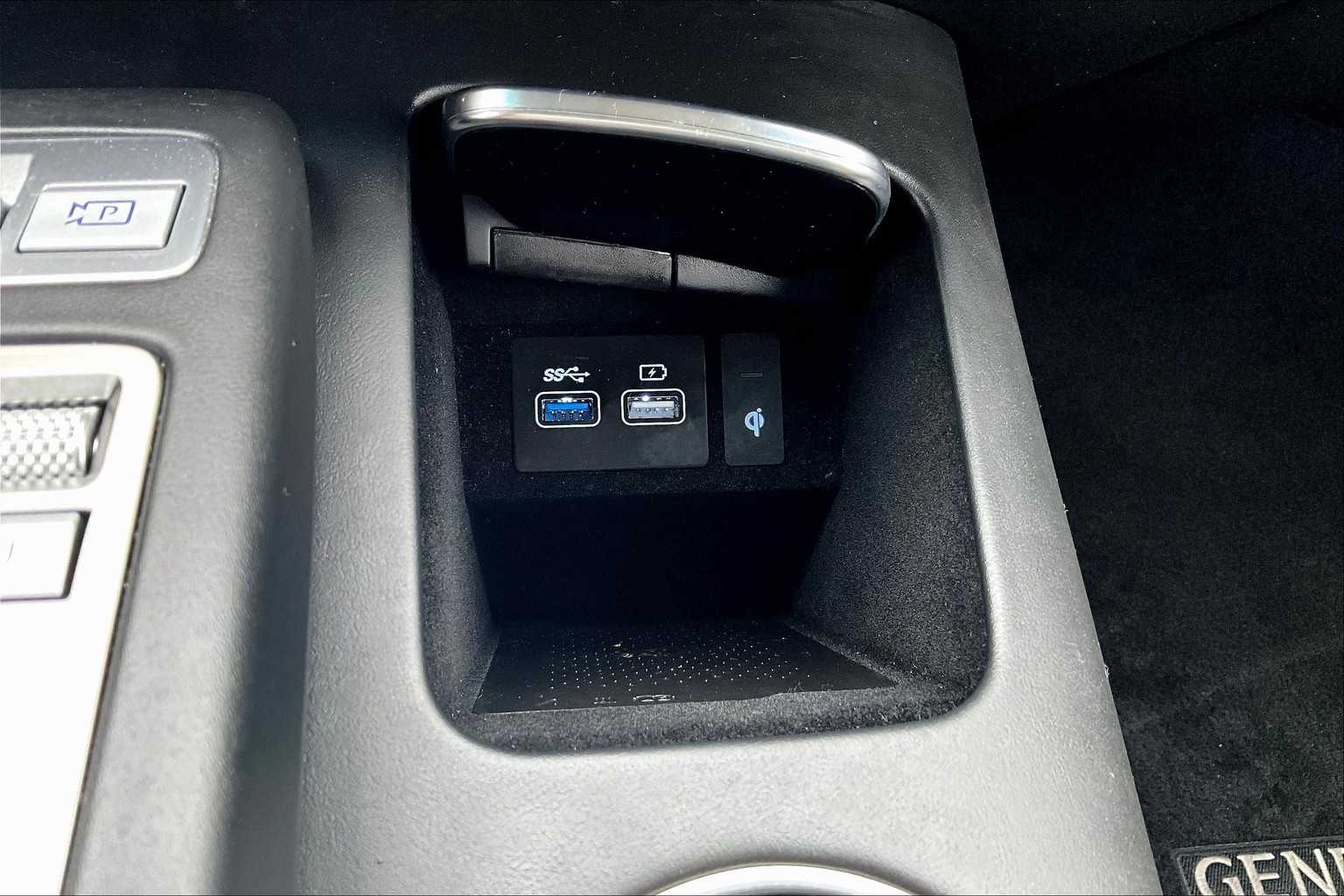 2025 Genesis GV70 2.5T - Photo 27