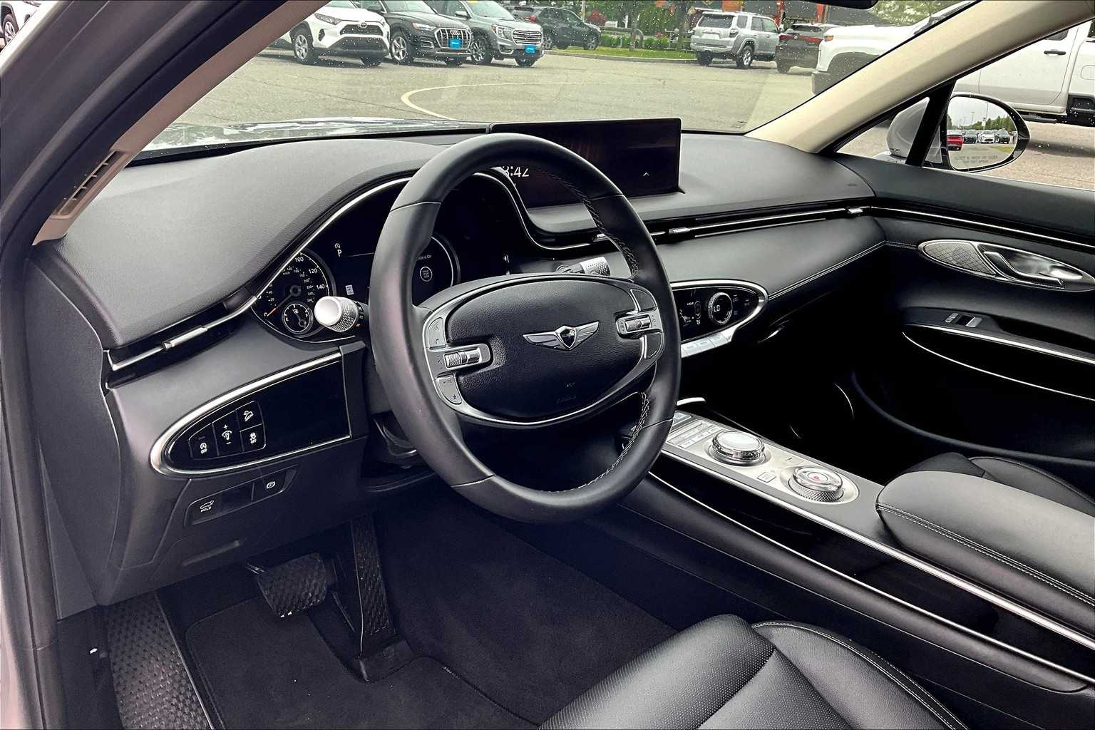 2025 Genesis GV70 2.5T - Photo 8
