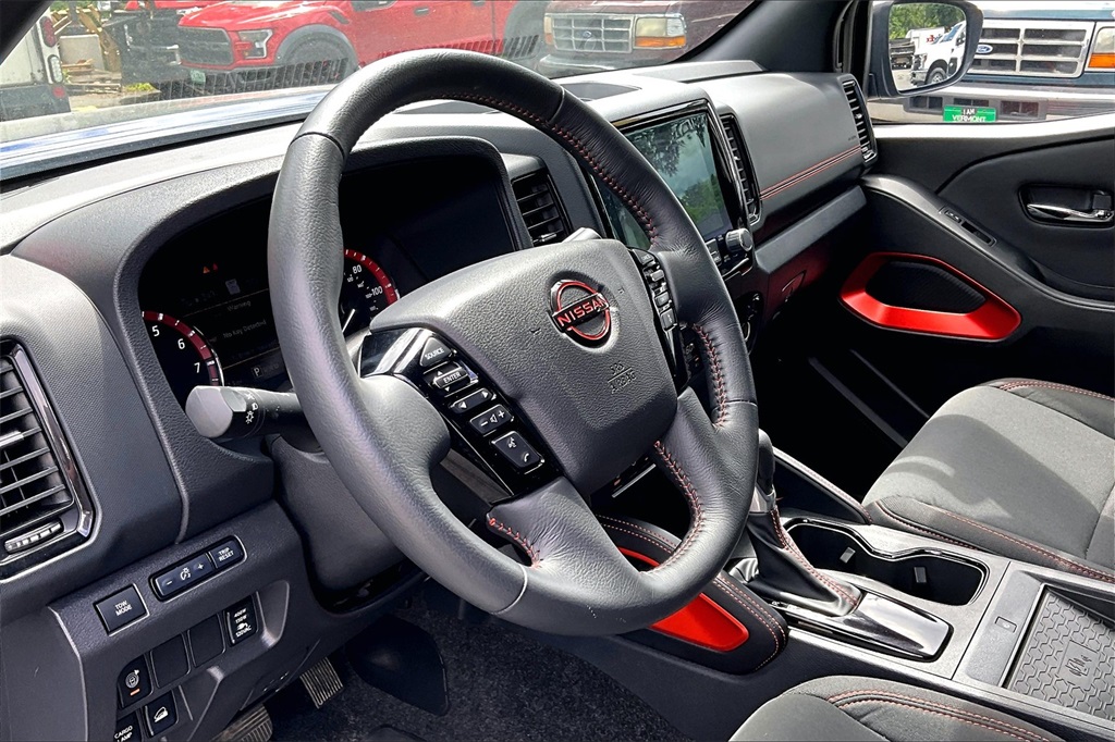 2023 Nissan Frontier PRO-4X - Photo 14