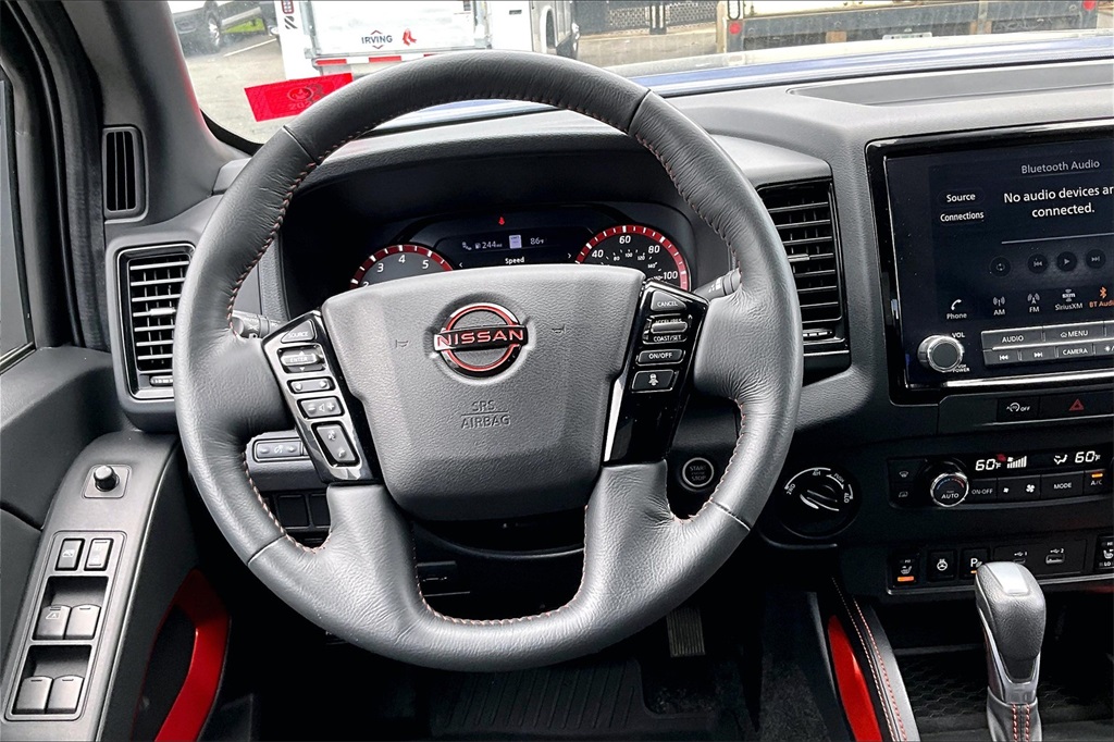 2023 Nissan Frontier PRO-4X - Photo 5