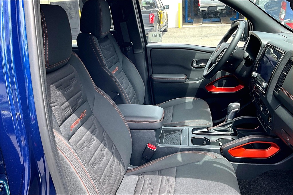 2023 Nissan Frontier PRO-4X - Photo 7