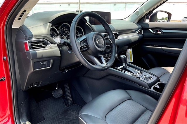 2025 Mazda CX-5 2.5 S Select Package - Photo 8