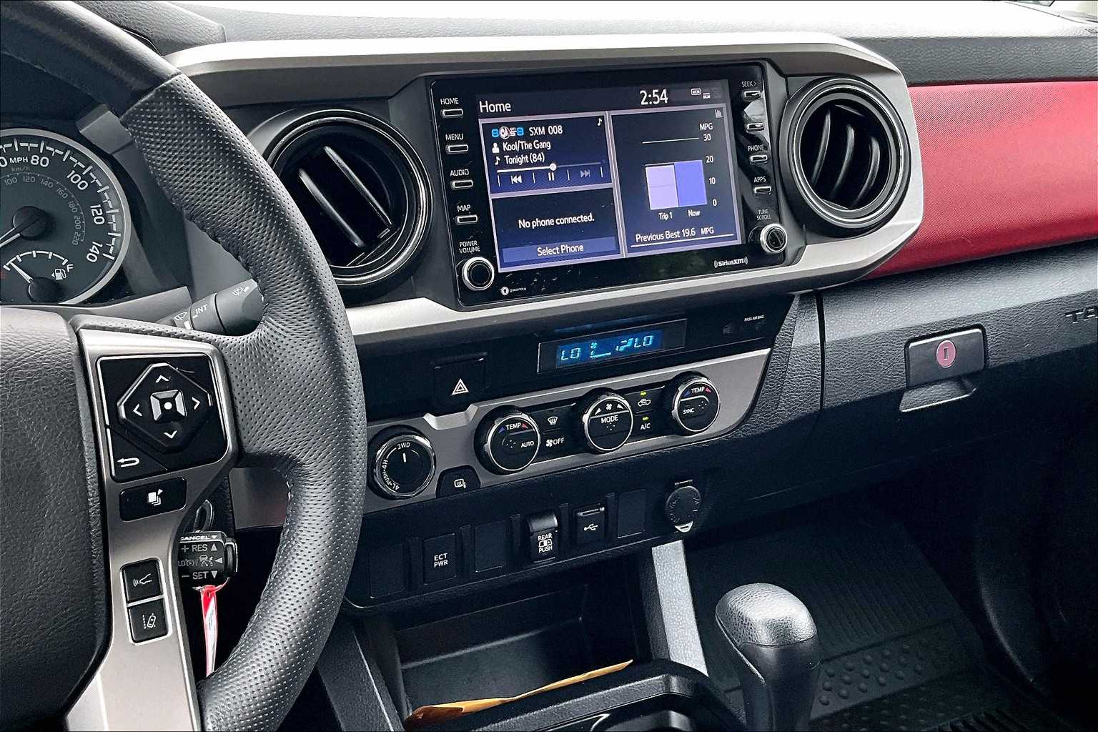 2021 Toyota Tacoma SR5 - Photo 18