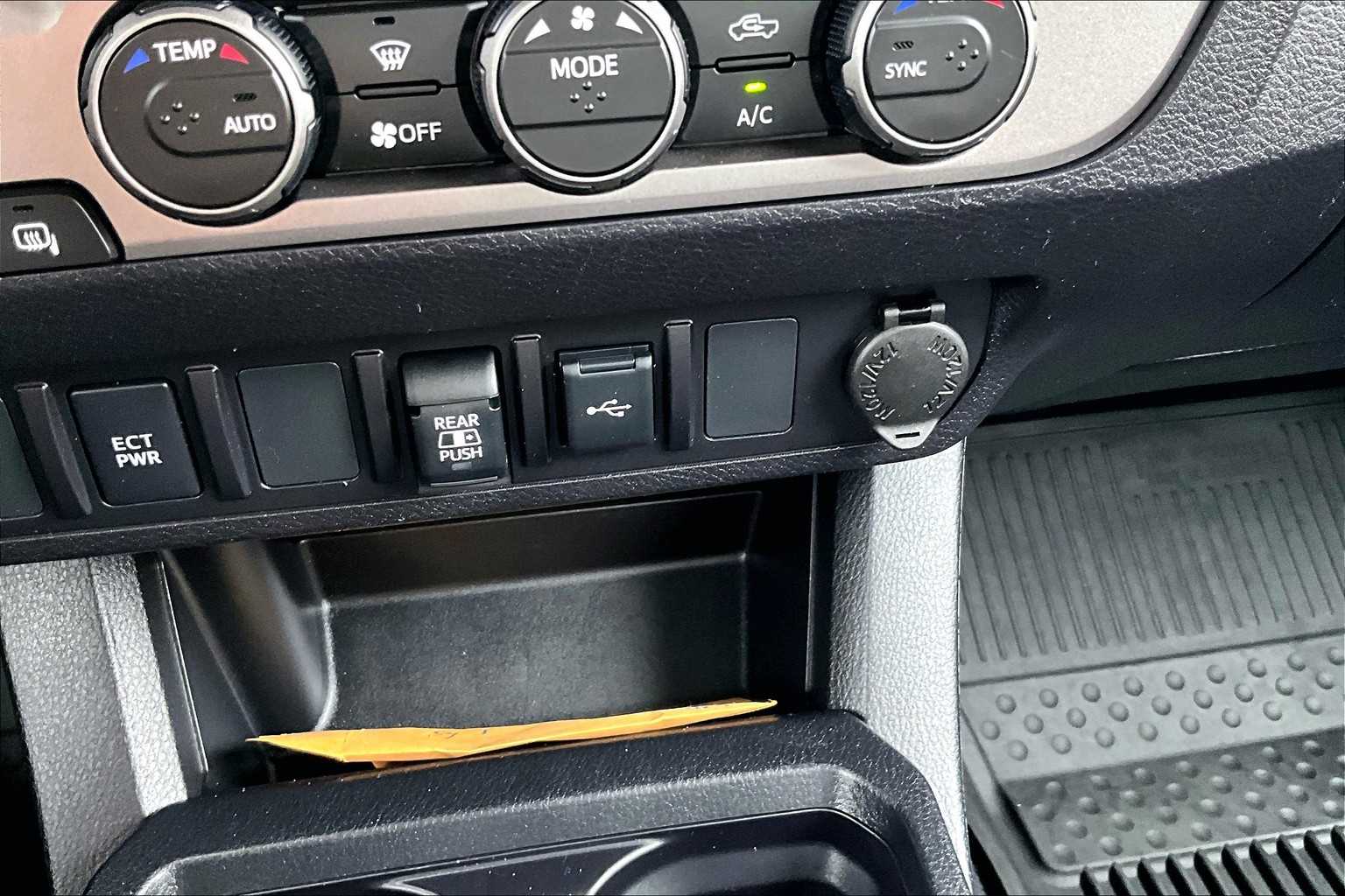 2021 Toyota Tacoma SR5 - Photo 26