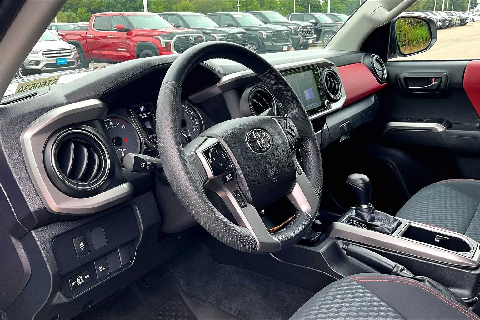 2021 Toyota Tacoma SR5 - Photo 8