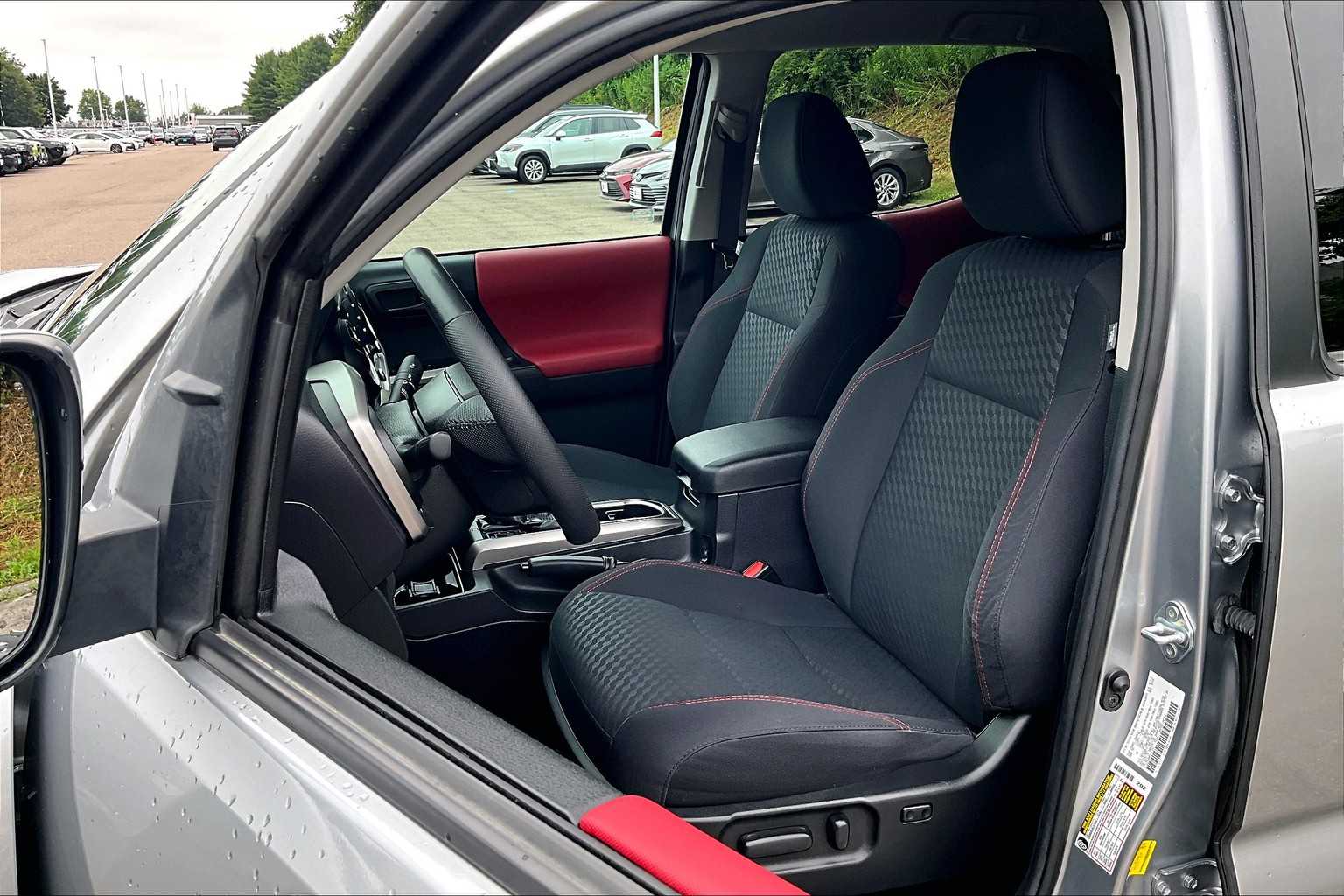 2021 Toyota Tacoma SR5 - Photo 10
