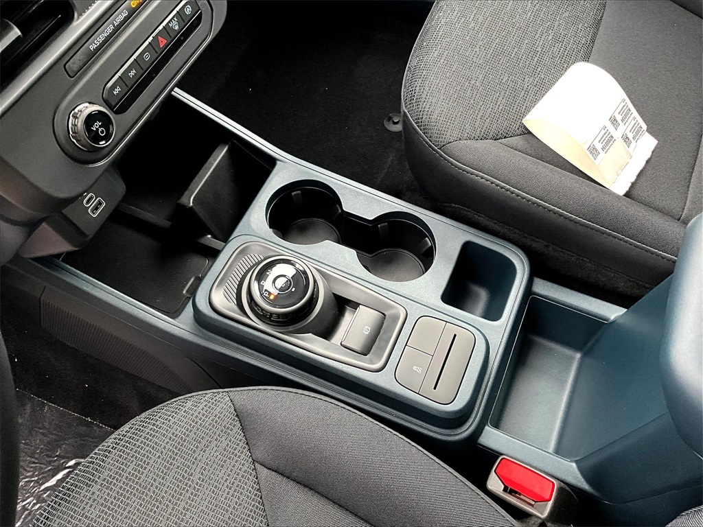 2025 Ford Maverick XL - Photo 9