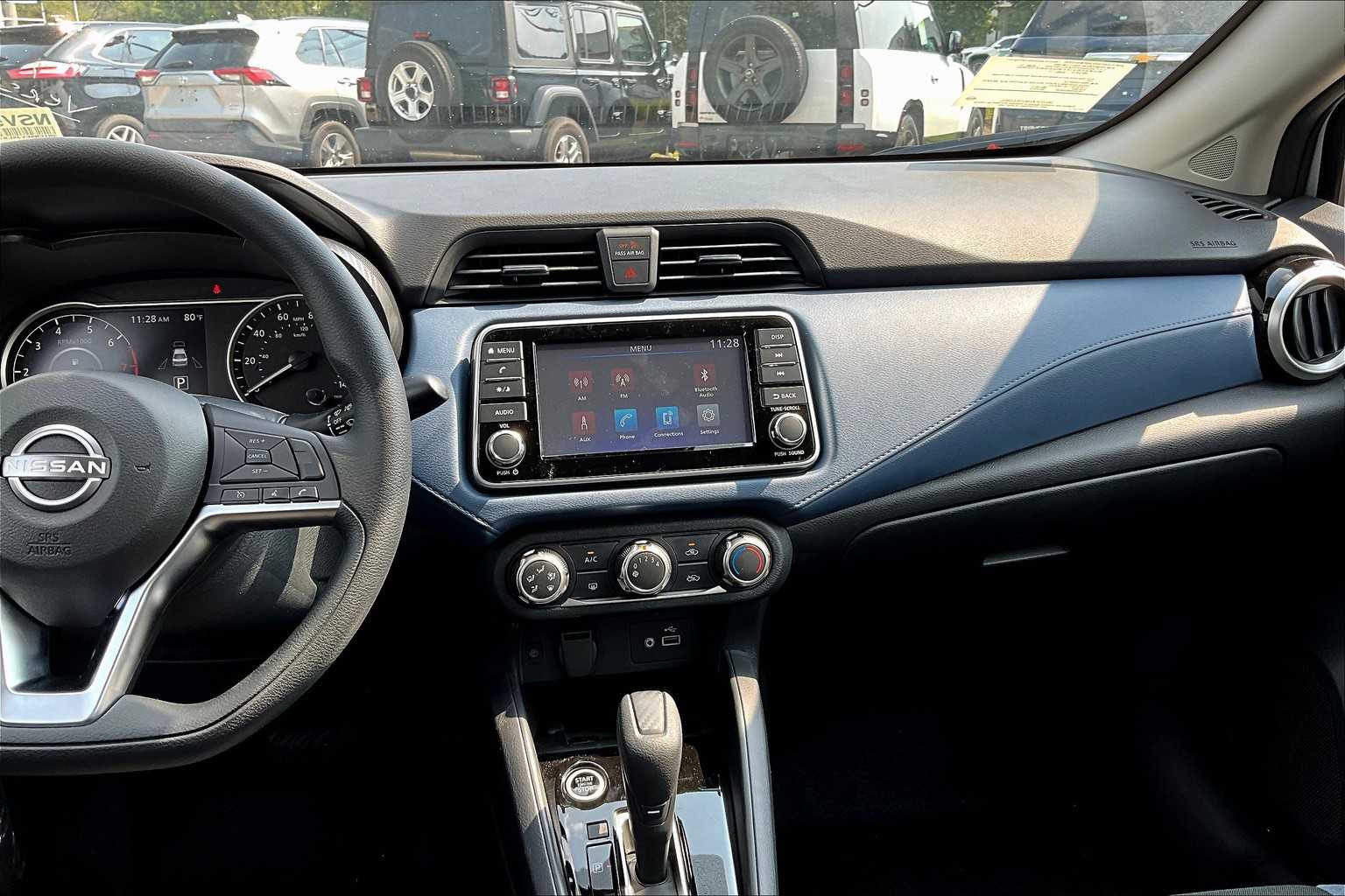 2025 Nissan Versa SV - Photo 13