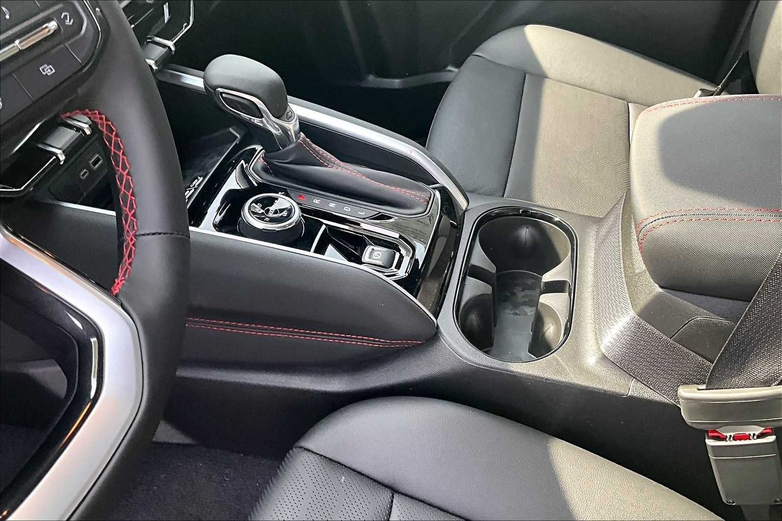 2025 Chevrolet Colorado 4WD Z71 - Photo 14