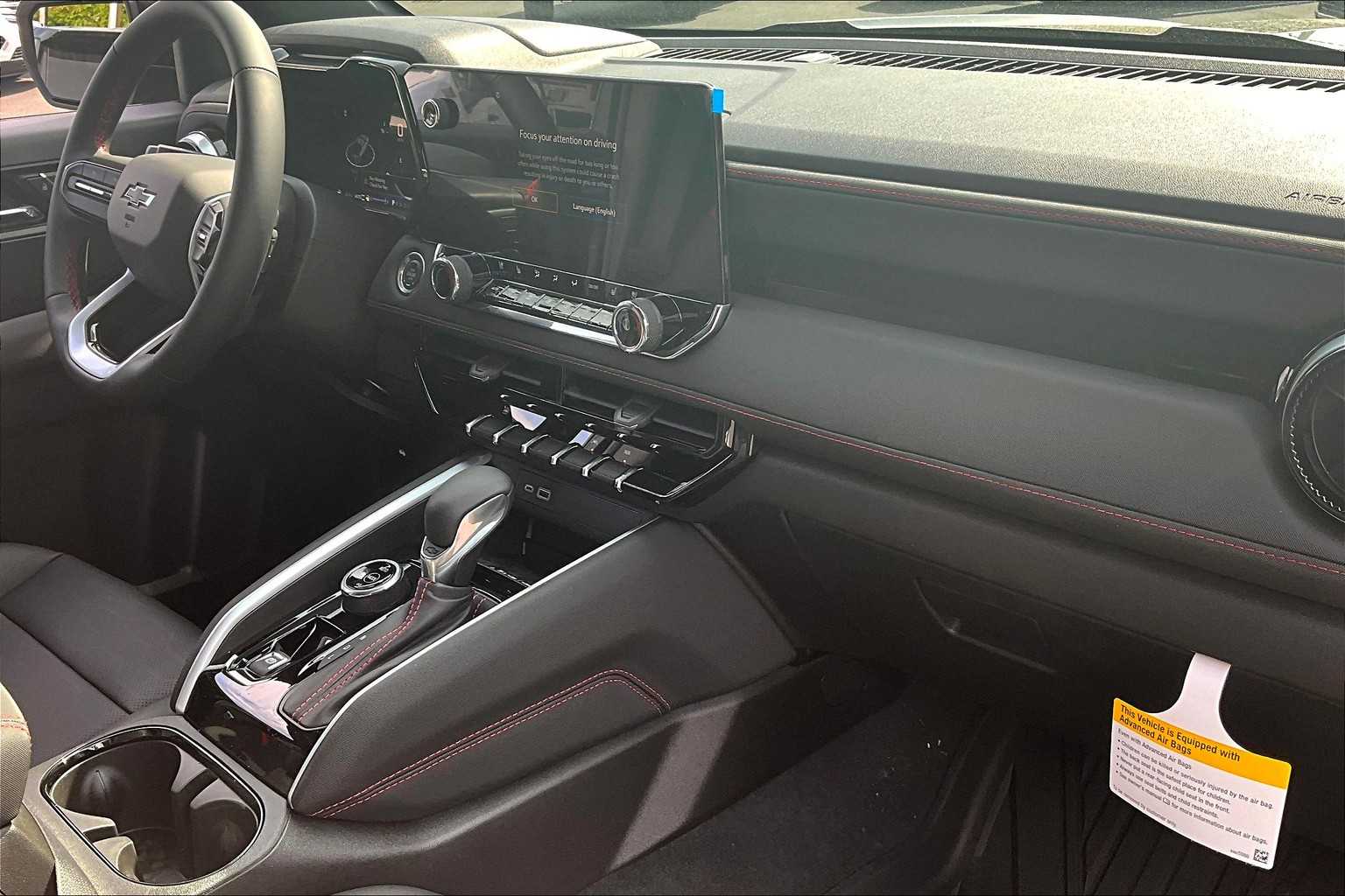 2025 Chevrolet Colorado 4WD Z71 - Photo 10