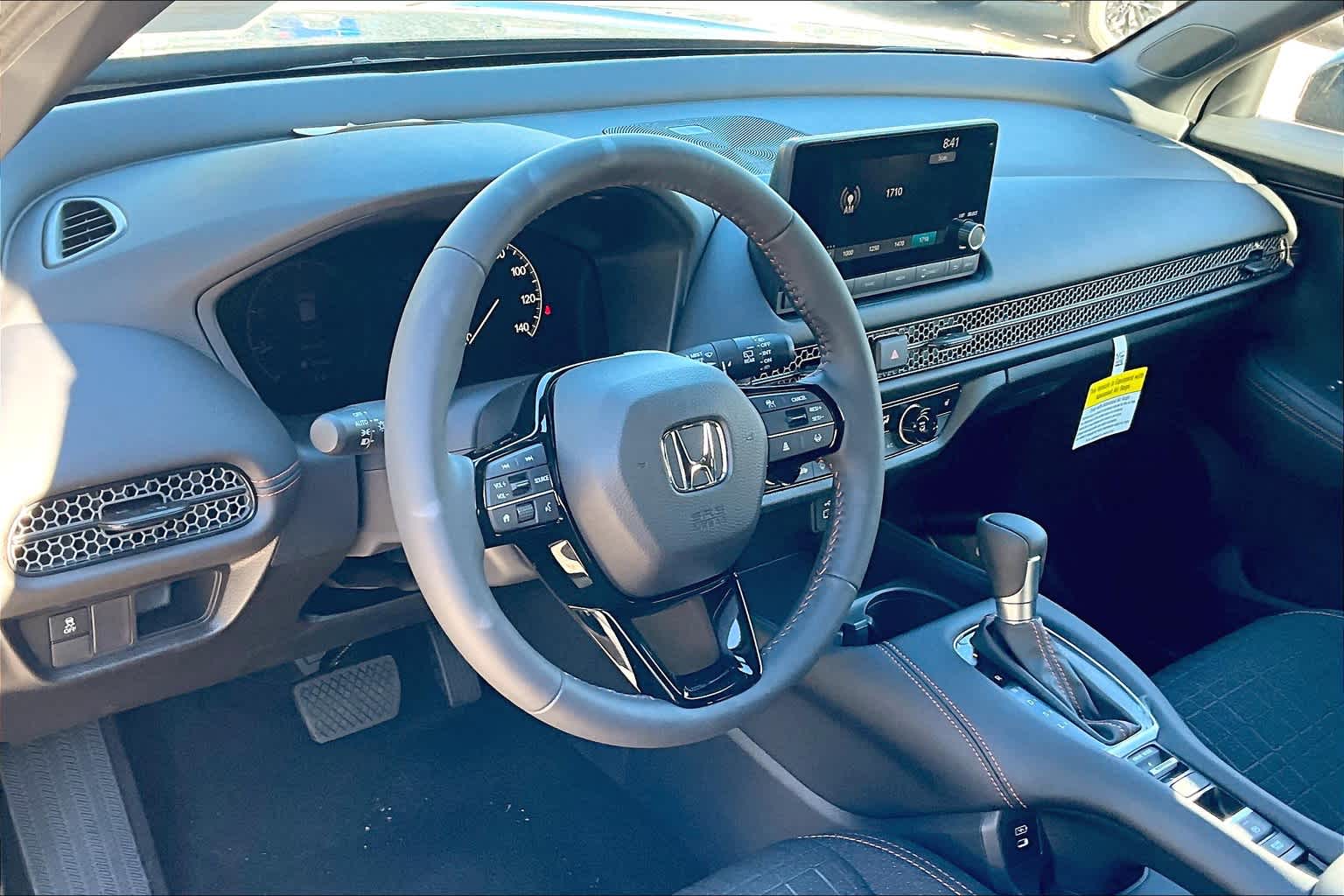 2025 Honda HR-V Sport - Photo 9