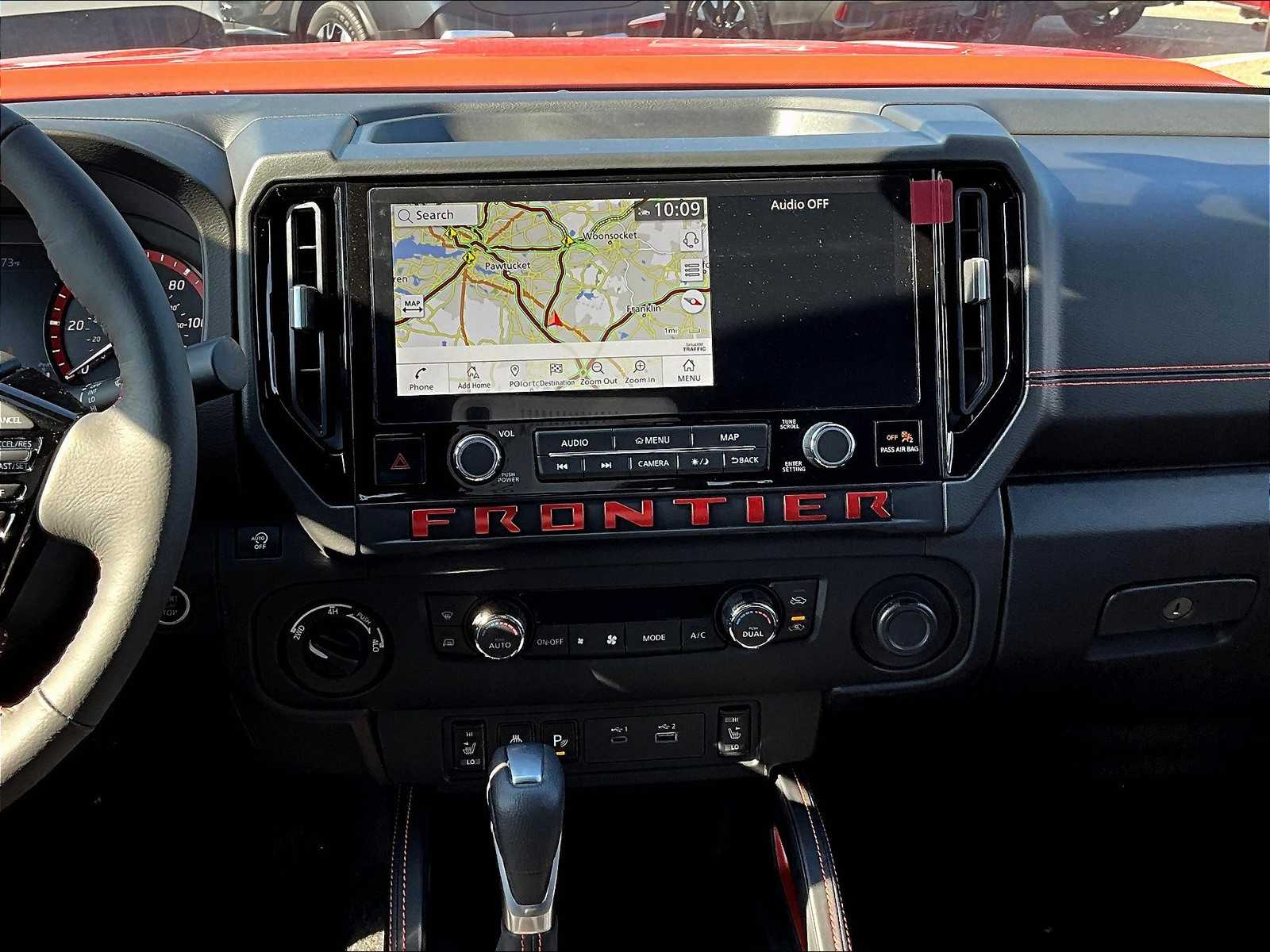 2025 Nissan Frontier PRO-4X - Photo 13